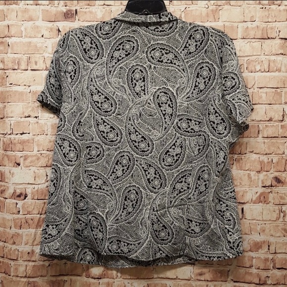 CROFT & Barrow Paisley Button Down Top - Picture 2 of 11